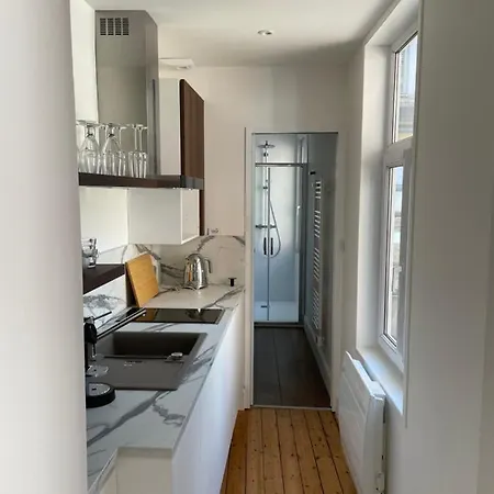 Pop 1 Centre Calme Avec Parking Public Arras