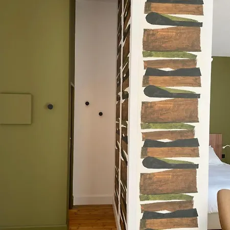 Pop 1 Centre Calme Avec Parking Public *