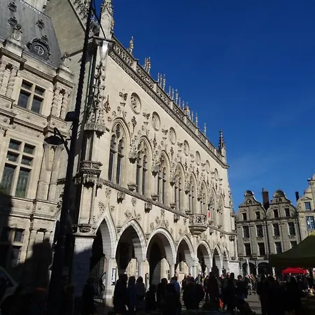 Pop 1 Centre Calme Avec Parking Public Apartamento