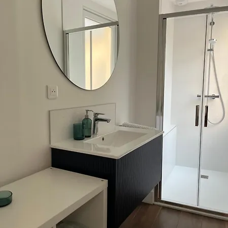 Pop 1 Centre Calme Avec Parking Public *